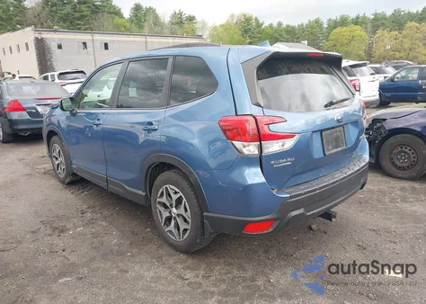 2021 Subaru Forester Premium z USA, uszkodzony, nr VIN JF2SKAJC5MH436675